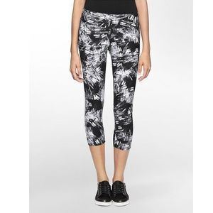 Calvin Klein | Cropped Athletic Pants